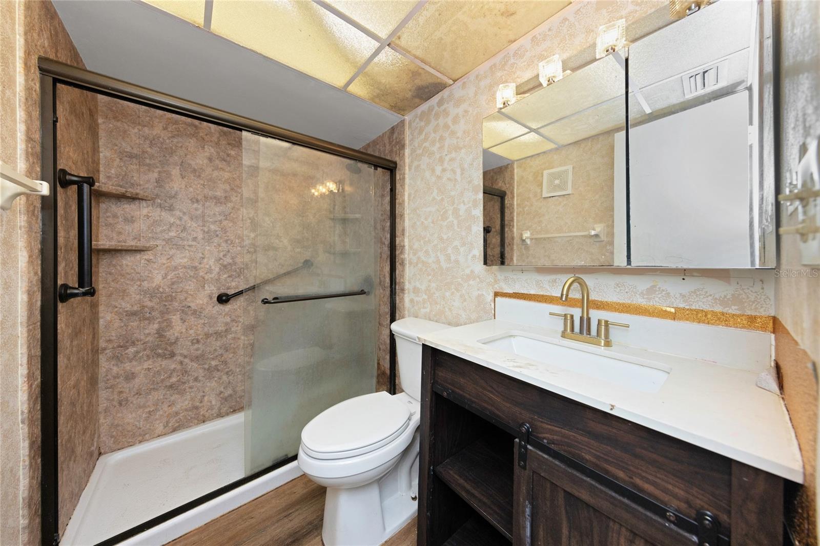 Image 13 of 17 For 10032 65th Avenue N 9