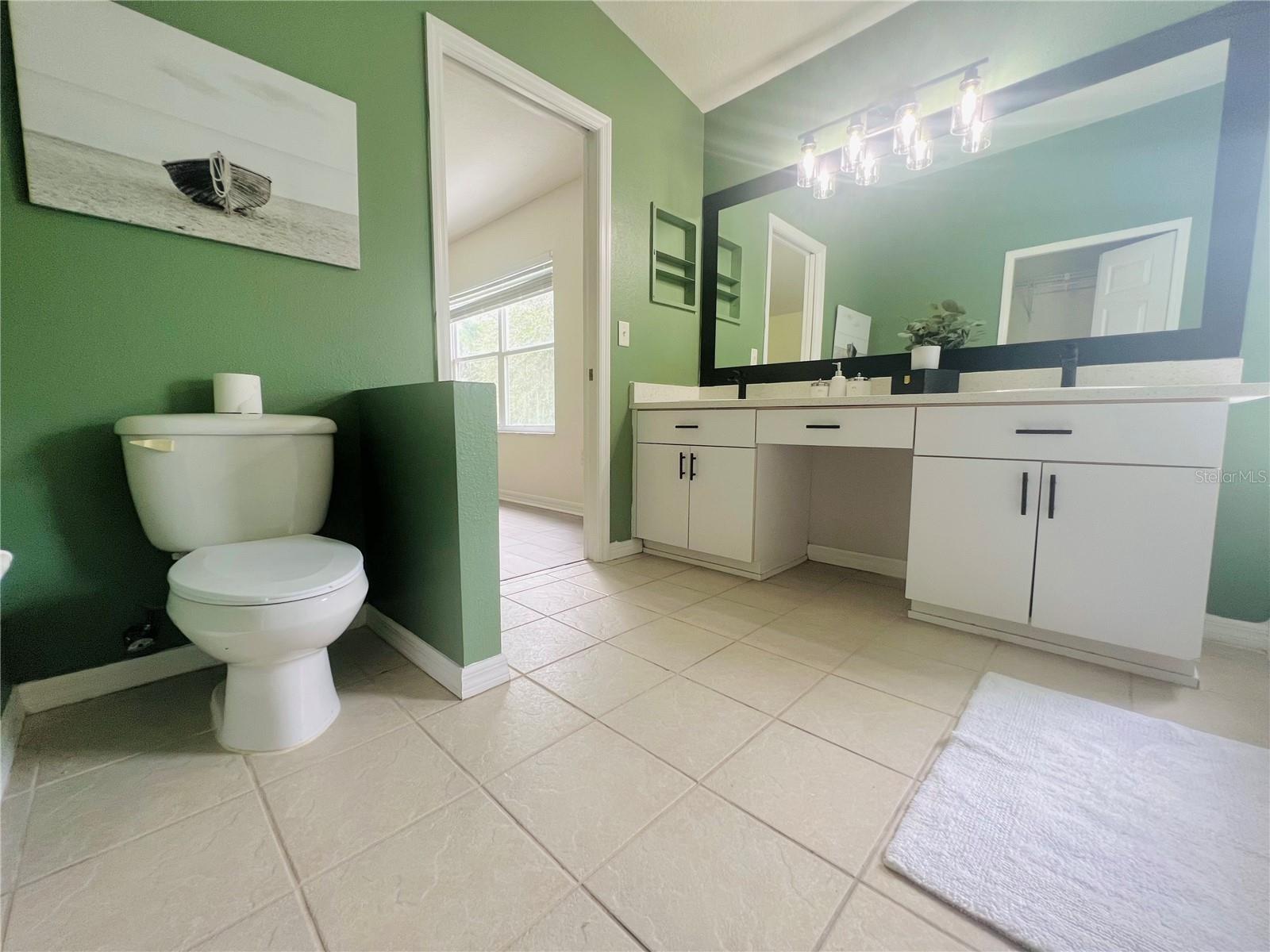 Image 28 of 33 For 34924 Teeview Lane