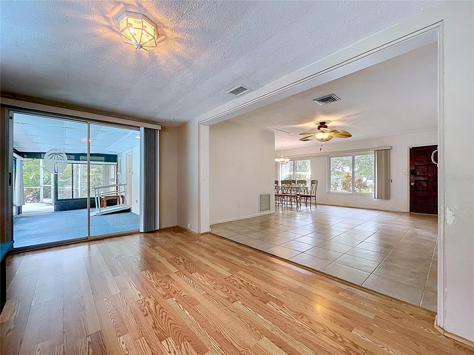 Image 22 of 46 For 1002 Bay Breeze Terrace