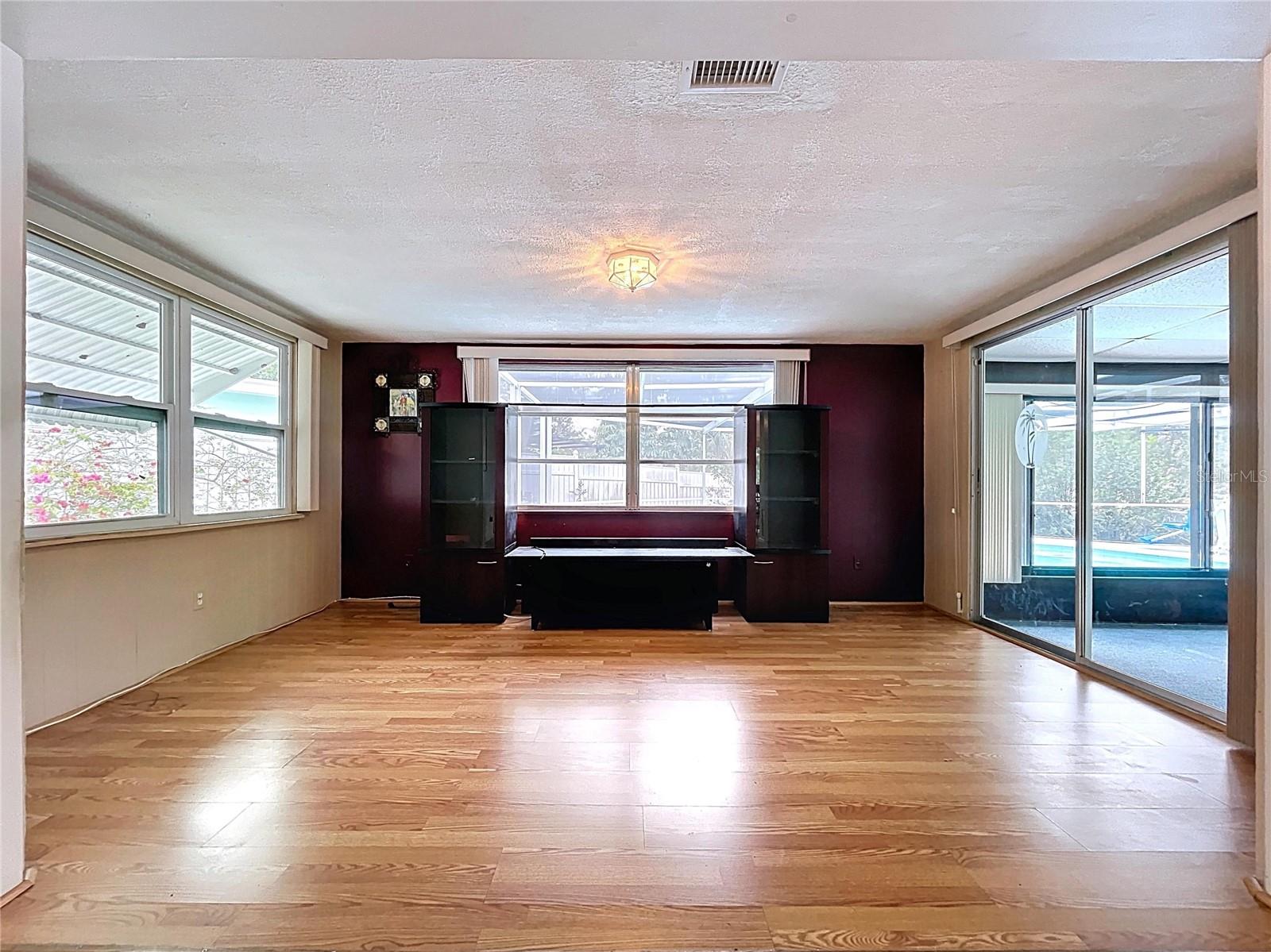 Image 24 of 46 For 1002 Bay Breeze Terrace