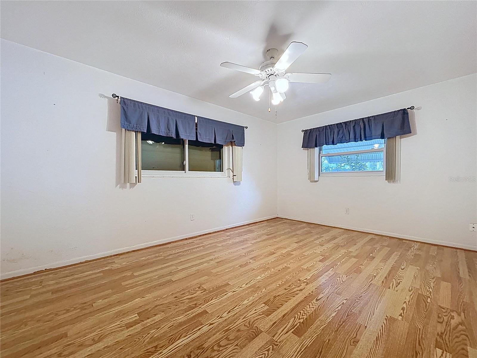 Image 27 of 46 For 1002 Bay Breeze Terrace