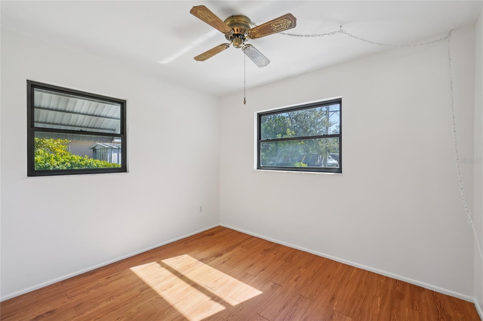 Image 14 of 42 For 5511 93rd Avenue N