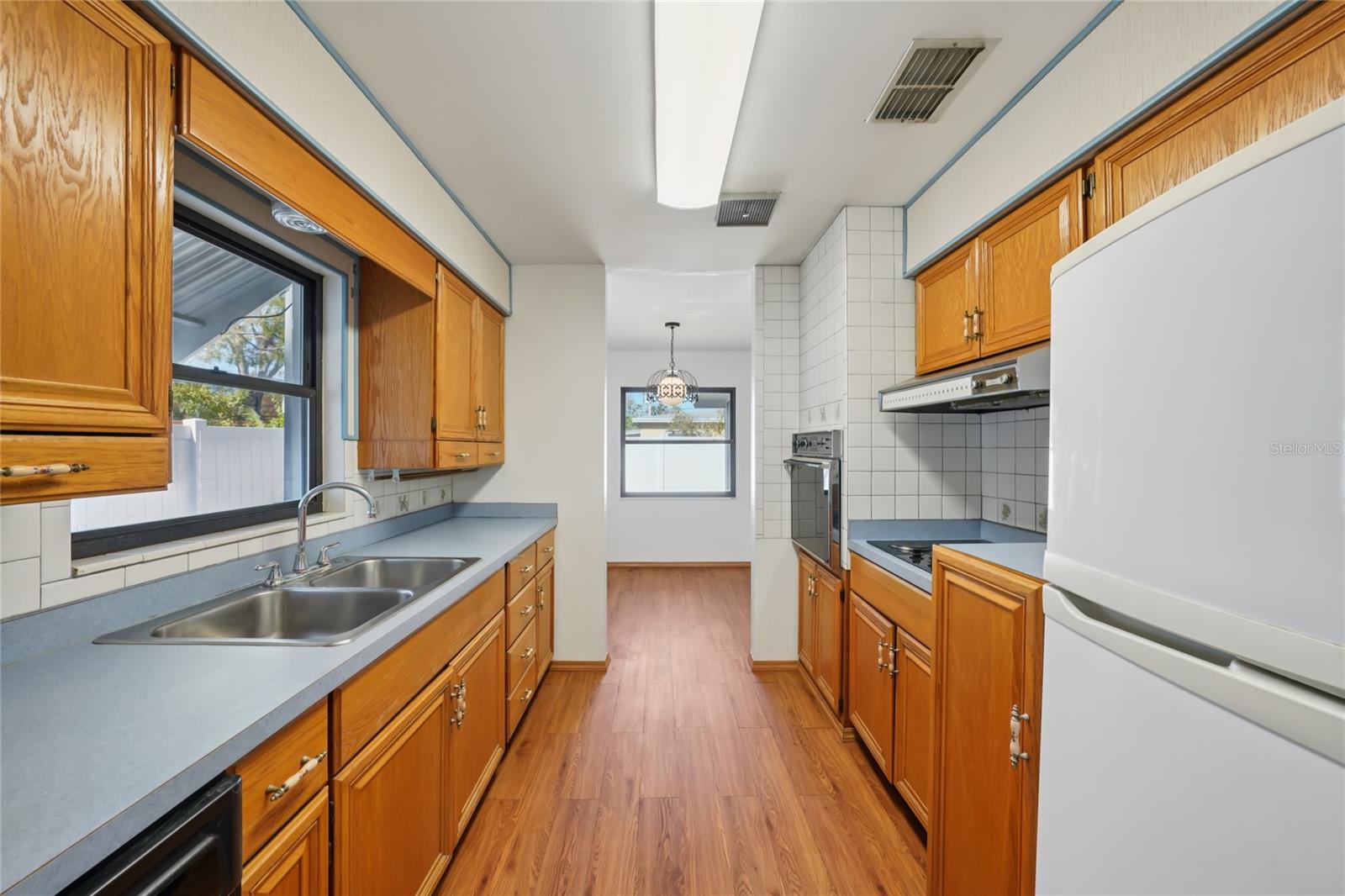 Image 17 of 42 For 5511 93rd Avenue N