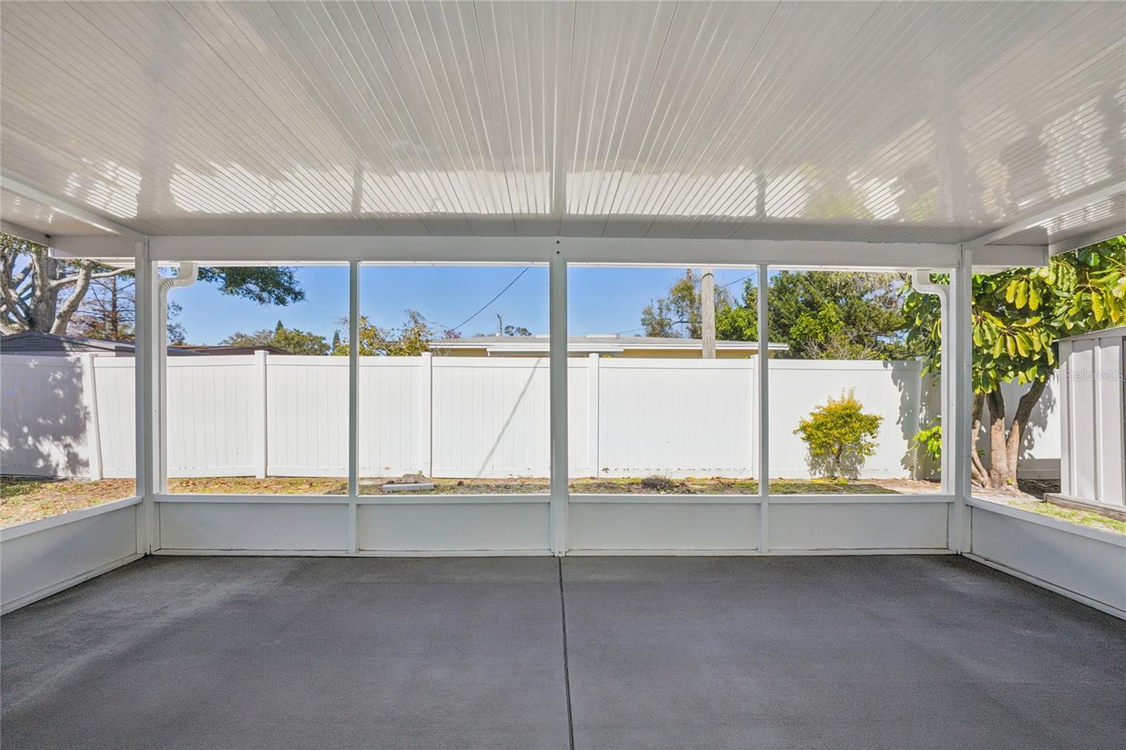 Image 22 of 42 For 5511 93rd Avenue N