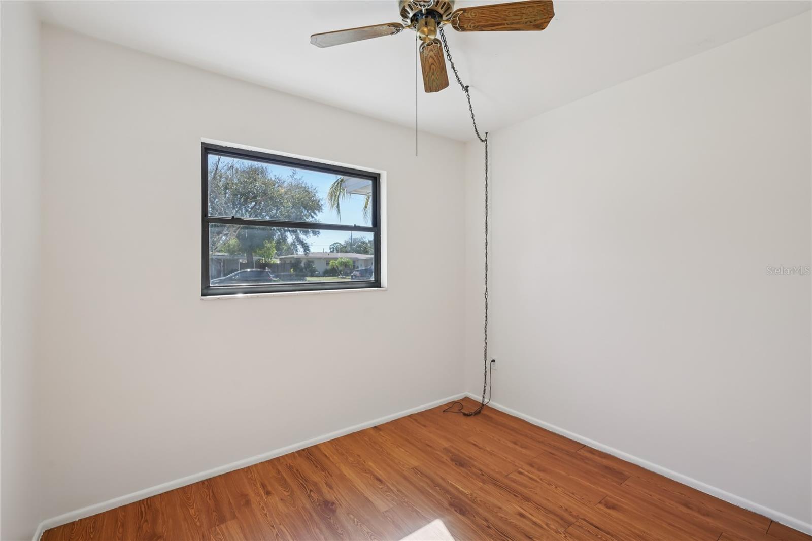 Image 26 of 42 For 5511 93rd Avenue N