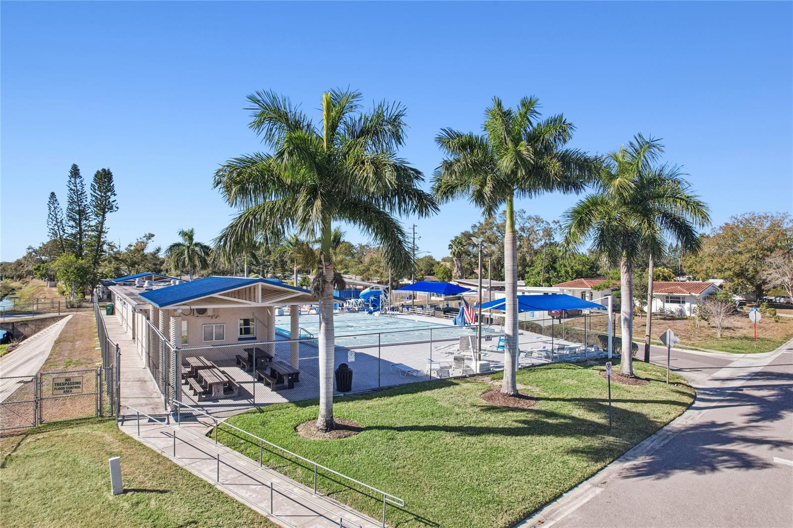 Image 36 of 42 For 5511 93rd Avenue N