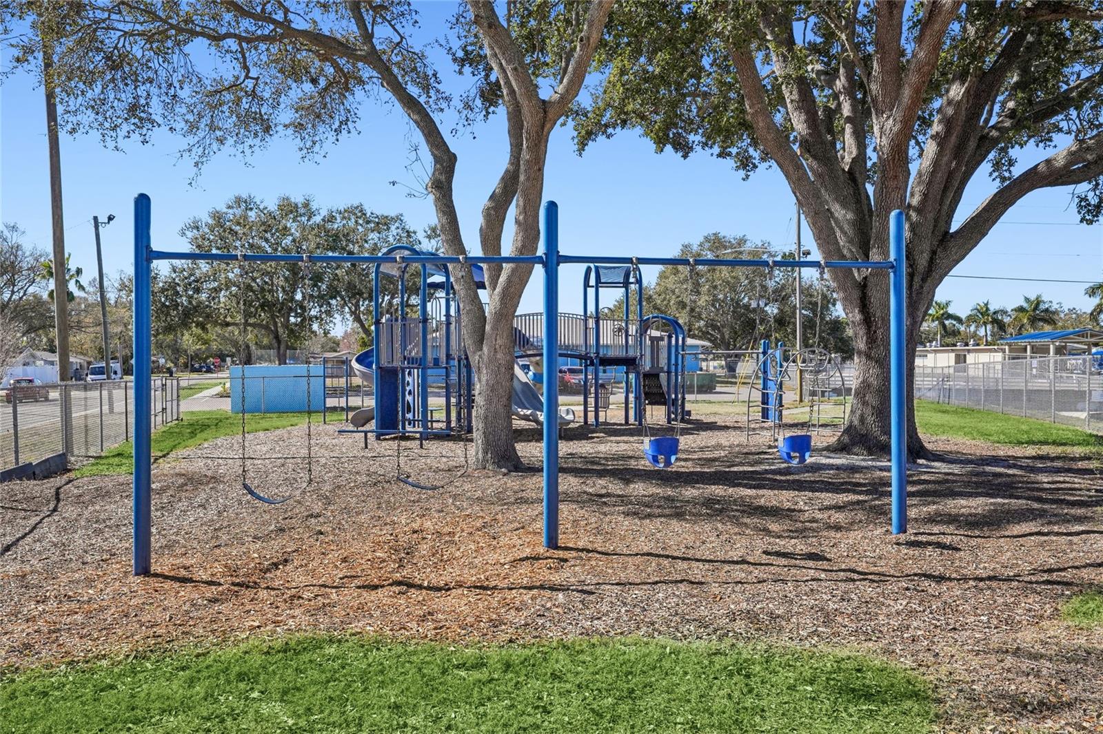 Image 42 of 42 For 5511 93rd Avenue N