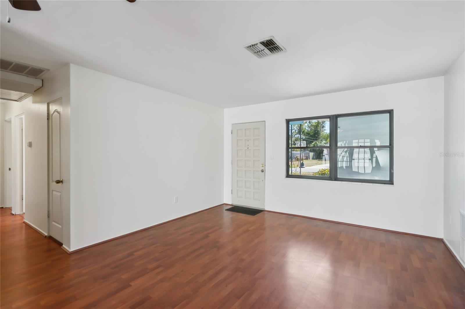 Image 7 of 42 For 5511 93rd Avenue N