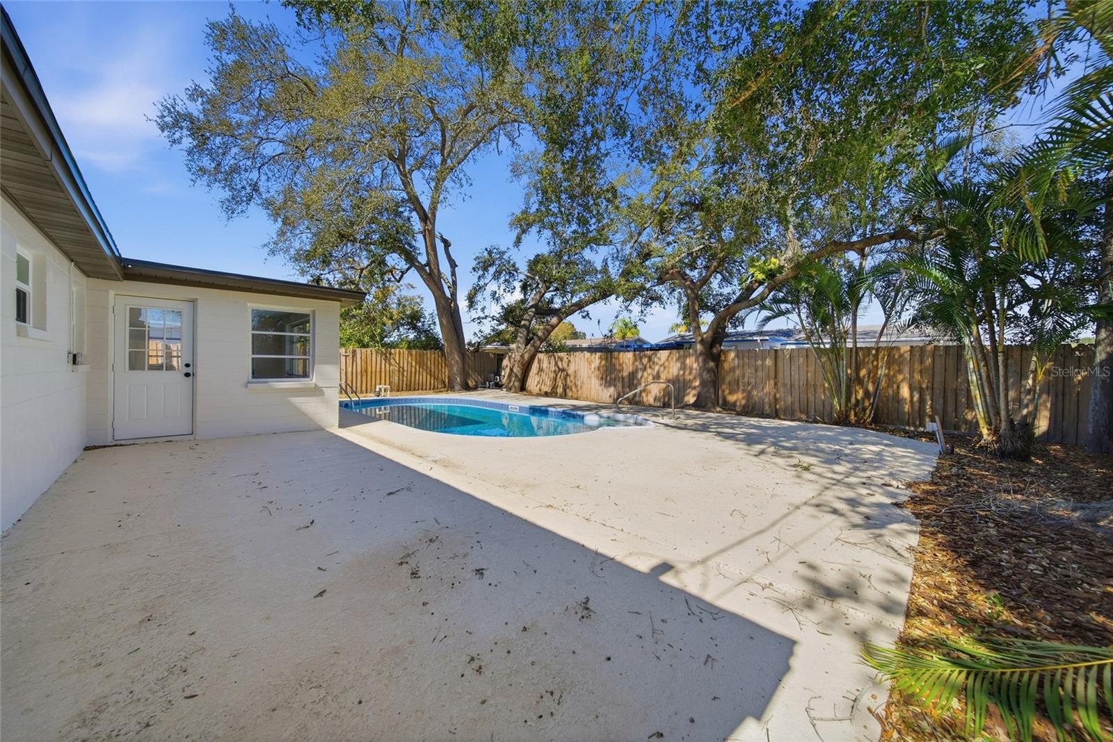 Image 20 of 23 For 3519 Wellington Drive