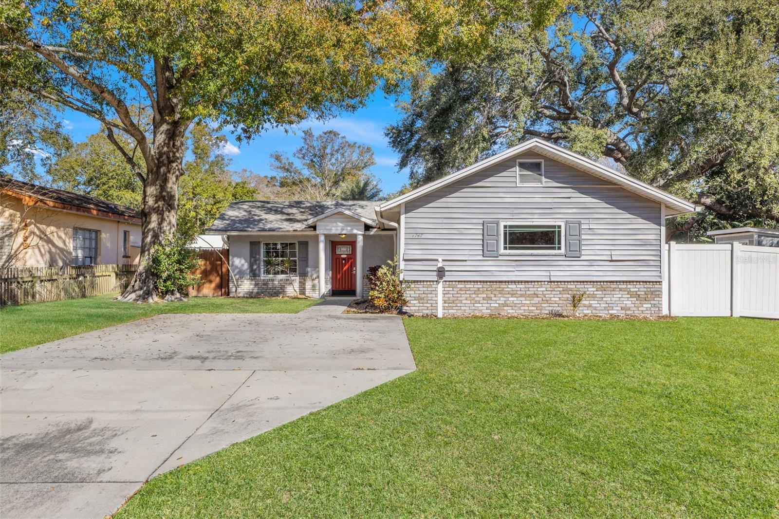 Details for 1747 26th Avenue N, ST PETERSBURG, FL 33713