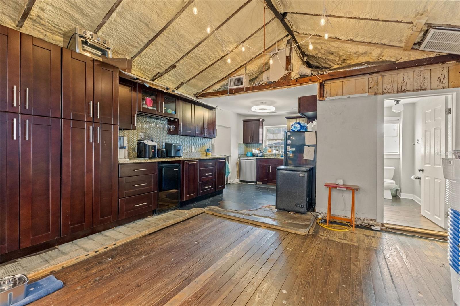 Image 16 of 48 For 1747 26th Avenue N