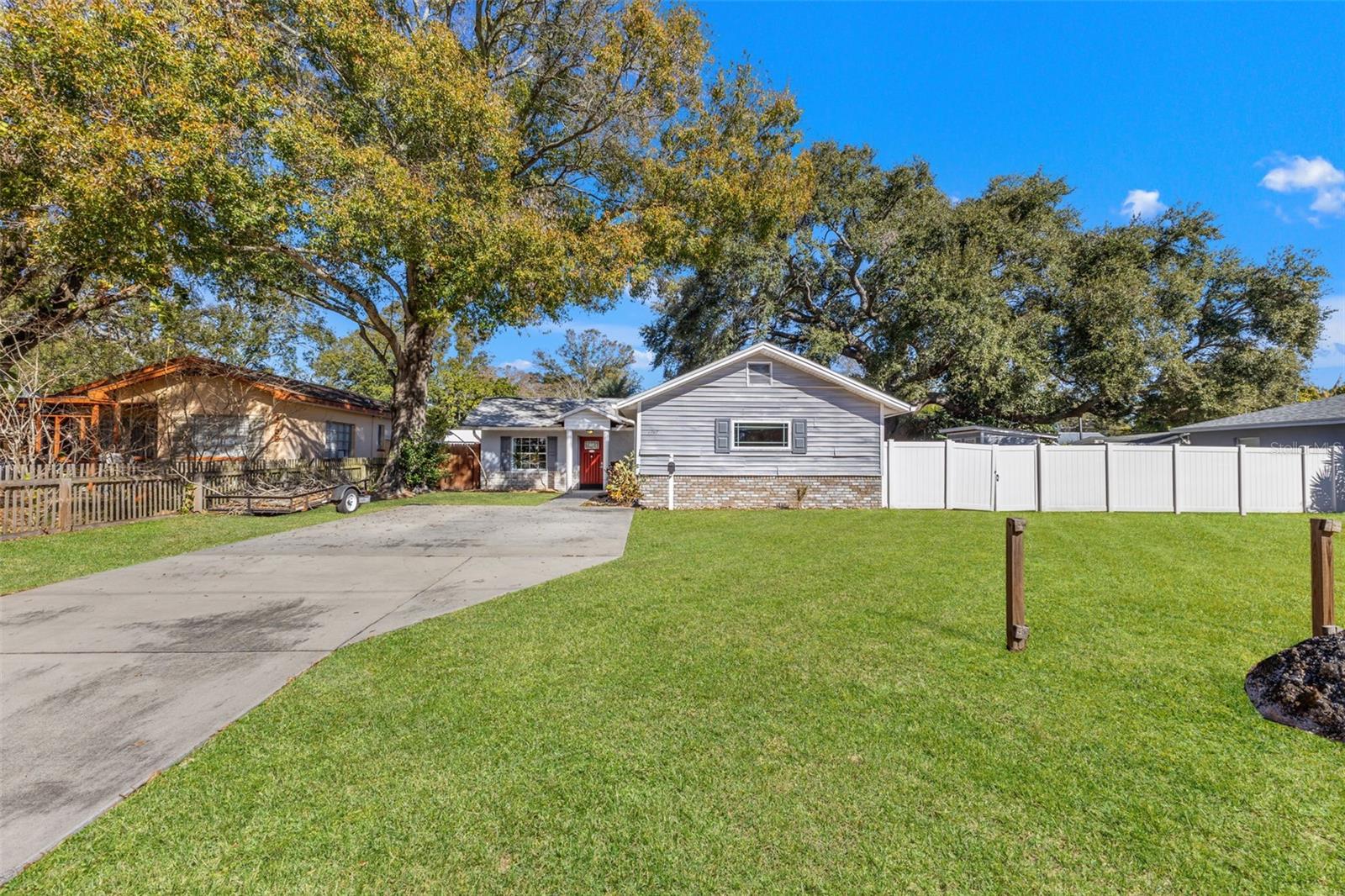 Image 2 of 48 For 1747 26th Avenue N