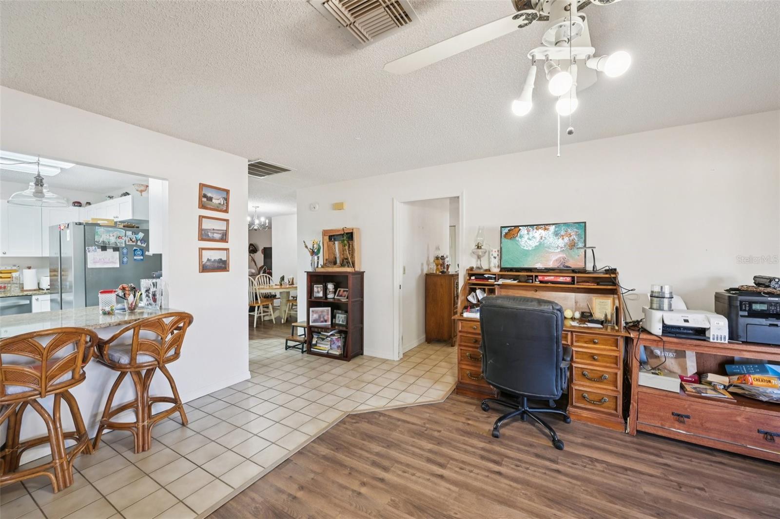 Image 11 of 45 For 1633 Bentwood Drive