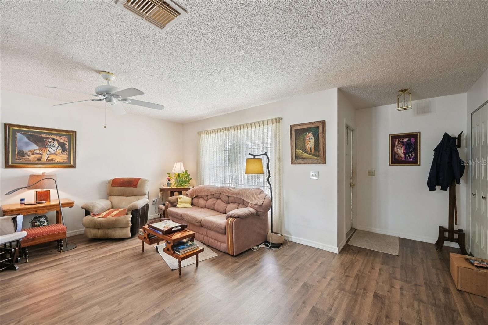 Image 5 of 45 For 1633 Bentwood Drive