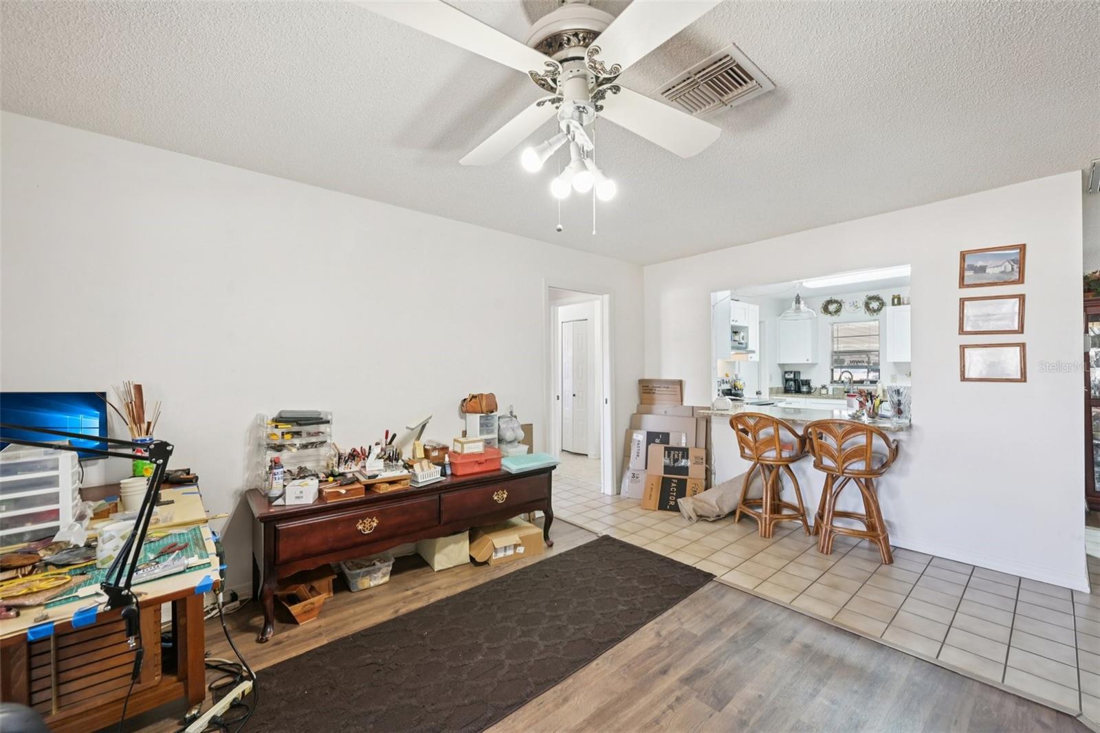 Image 9 of 45 For 1633 Bentwood Drive