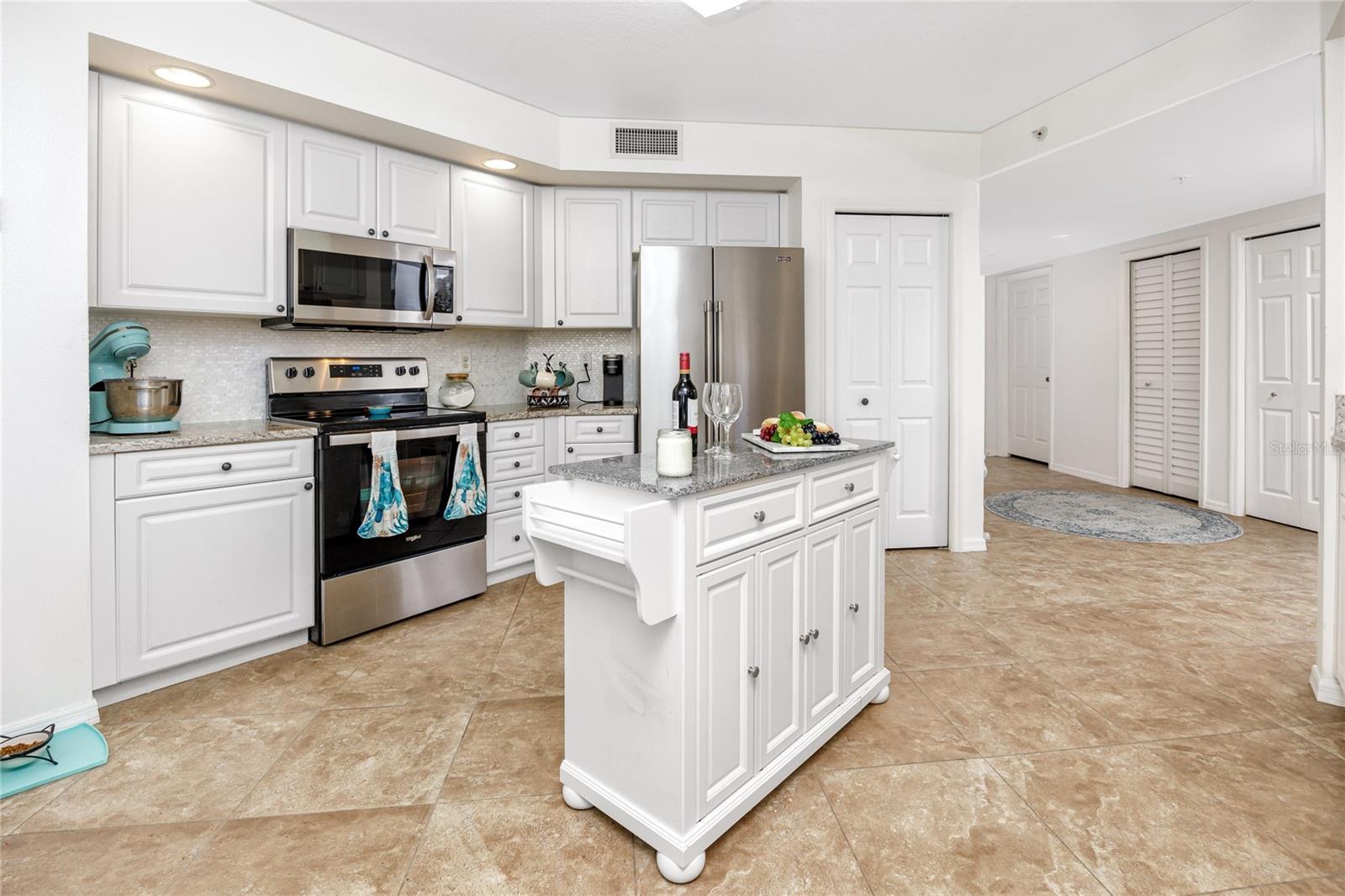 Image 12 of 75 For 960 Starkey Road 3106