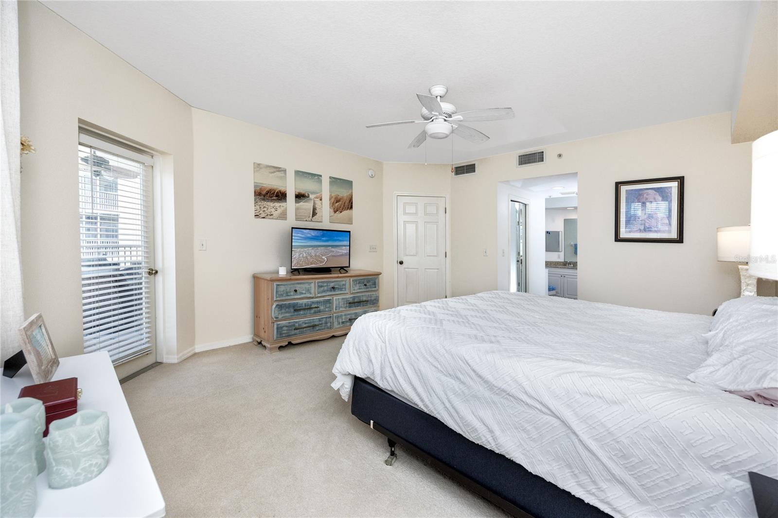 Image 24 of 75 For 960 Starkey Road 3106