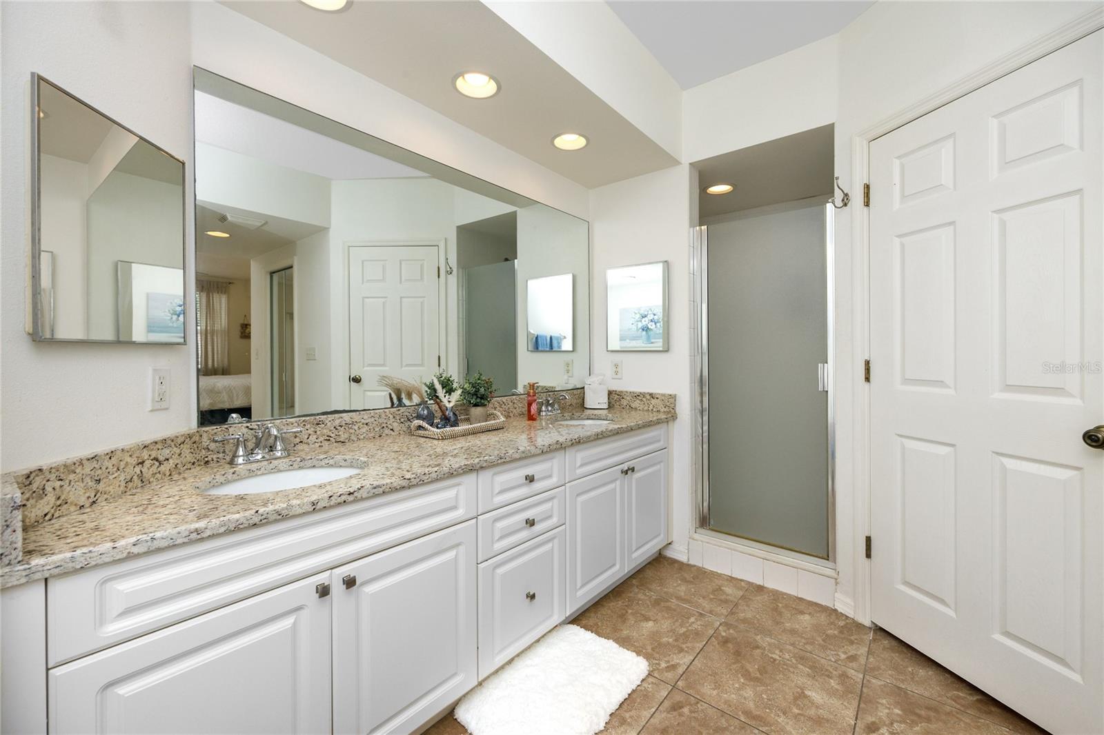 Image 31 of 75 For 960 Starkey Road 3106