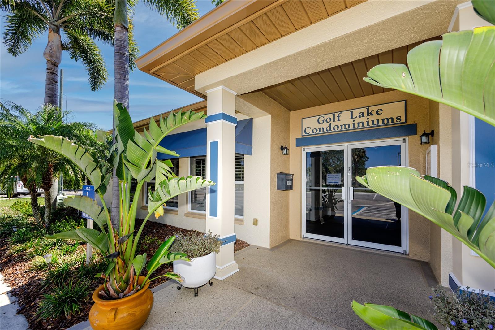 Image 53 of 75 For 960 Starkey Road 3106