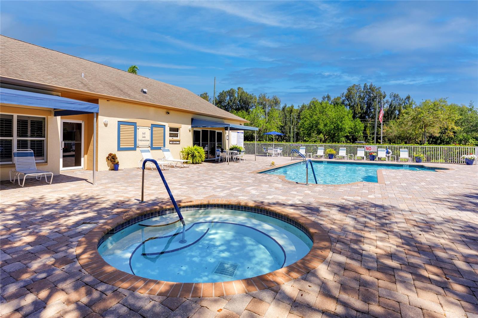 Image 57 of 75 For 960 Starkey Road 3106