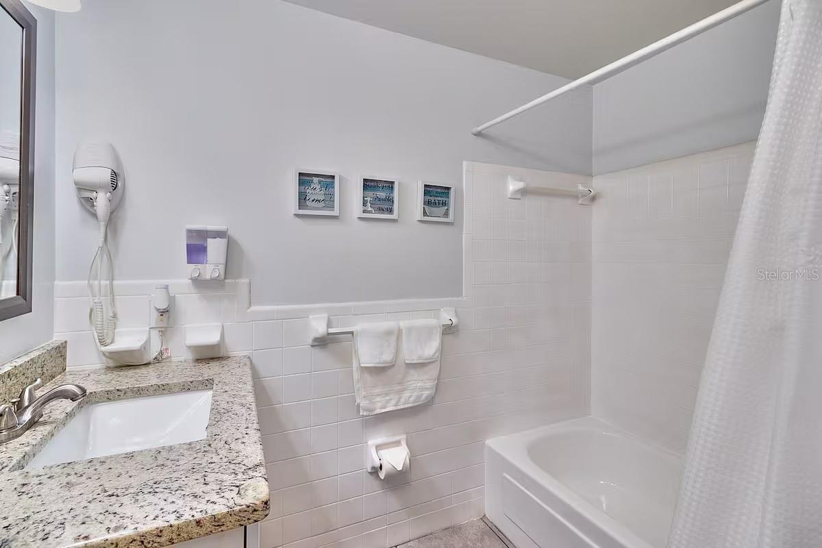 Image 32 of 39 For 2804 33rd Street