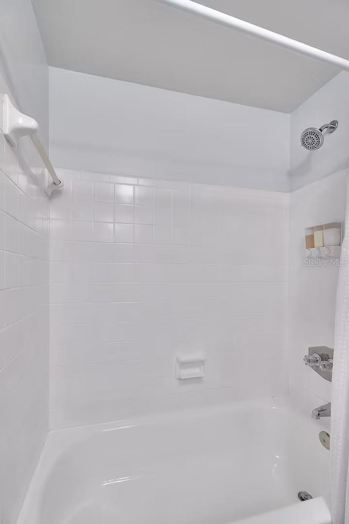 Image 34 of 39 For 2804 33rd Street