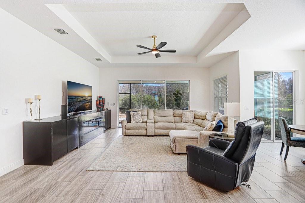 Image 13 of 51 For 2436 Oakwood Preserve Drive