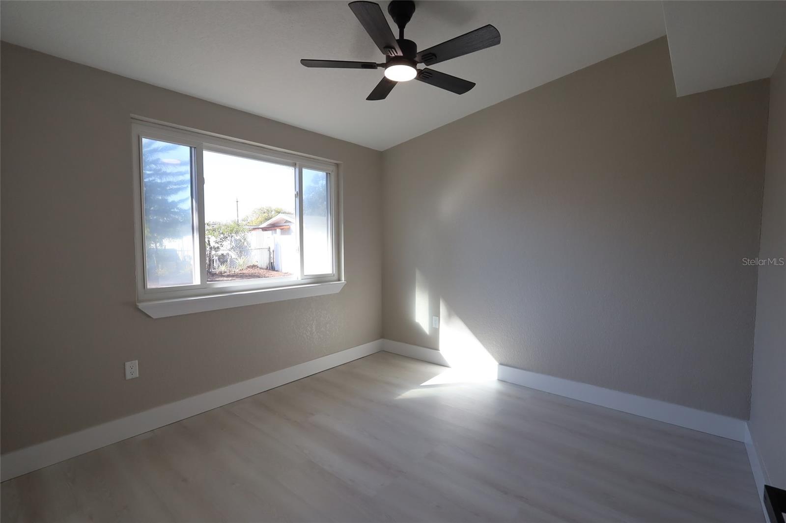 Image 17 of 32 For 3416 Ellicott Street