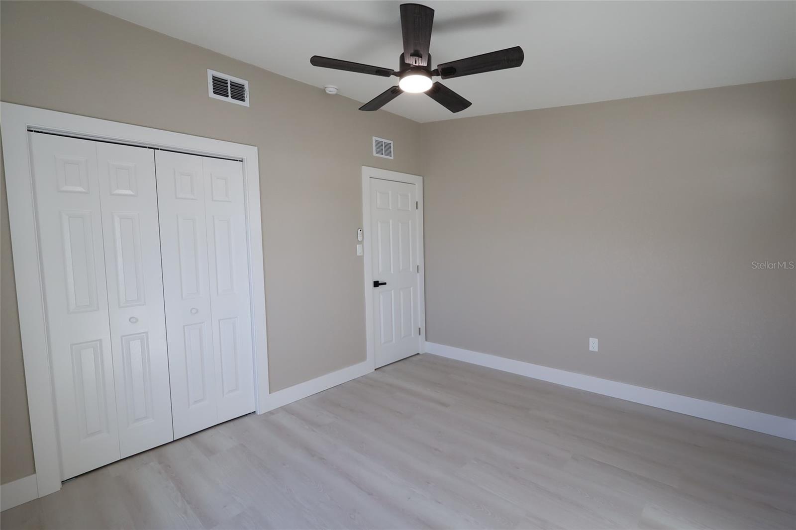 Image 24 of 32 For 3416 Ellicott Street