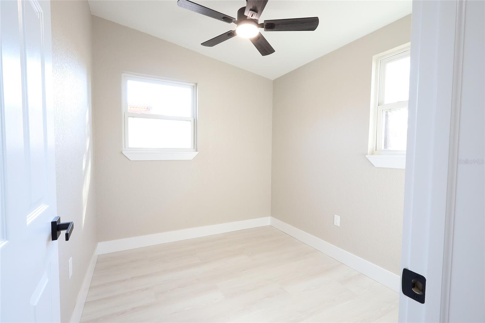 Image 26 of 32 For 3416 Ellicott Street