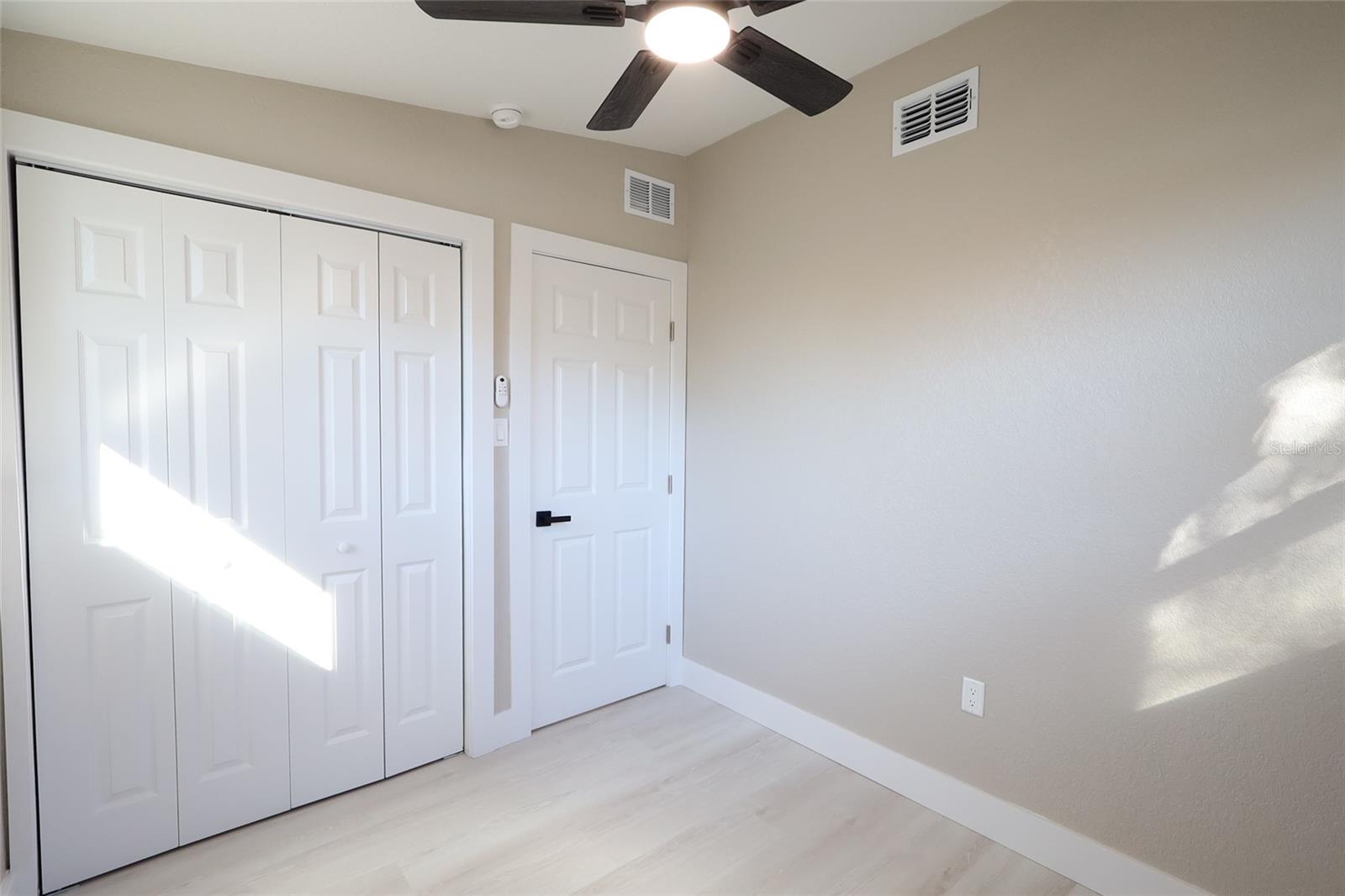 Image 27 of 32 For 3416 Ellicott Street