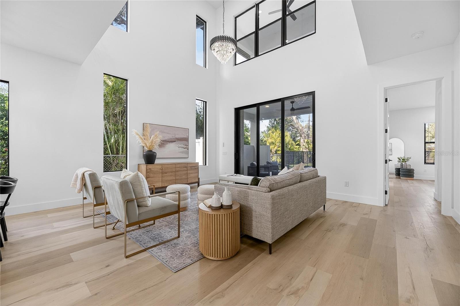 Image 27 of 84 For 2335 Oak Terrace