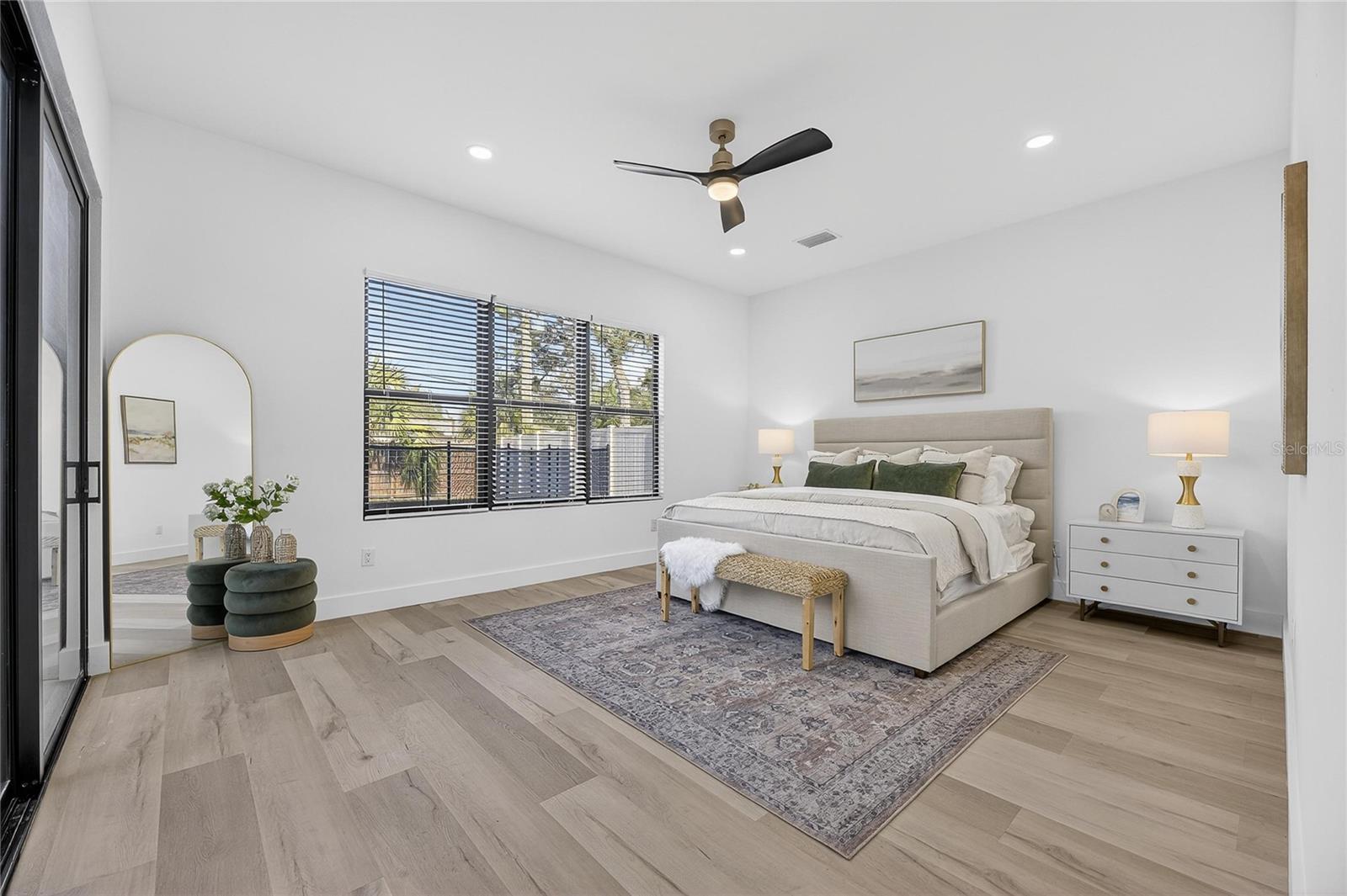 Image 29 of 84 For 2335 Oak Terrace