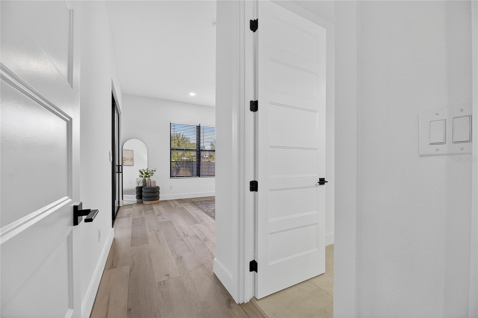 Image 32 of 84 For 2335 Oak Terrace