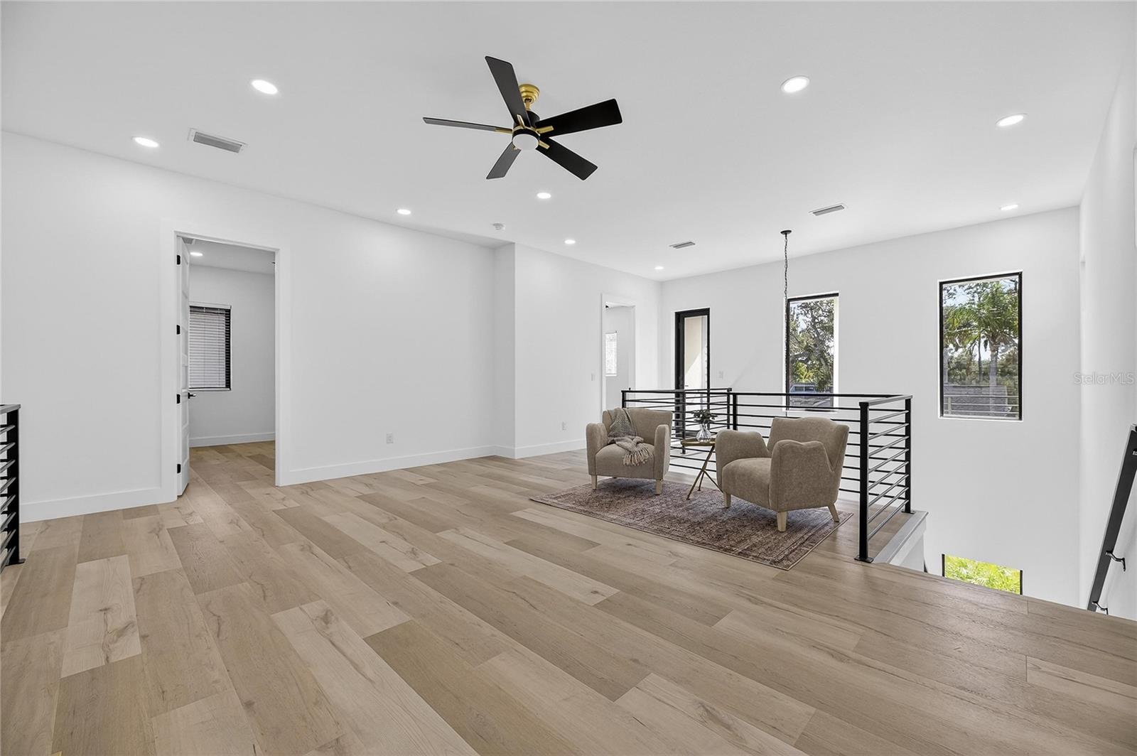 Image 40 of 84 For 2335 Oak Terrace