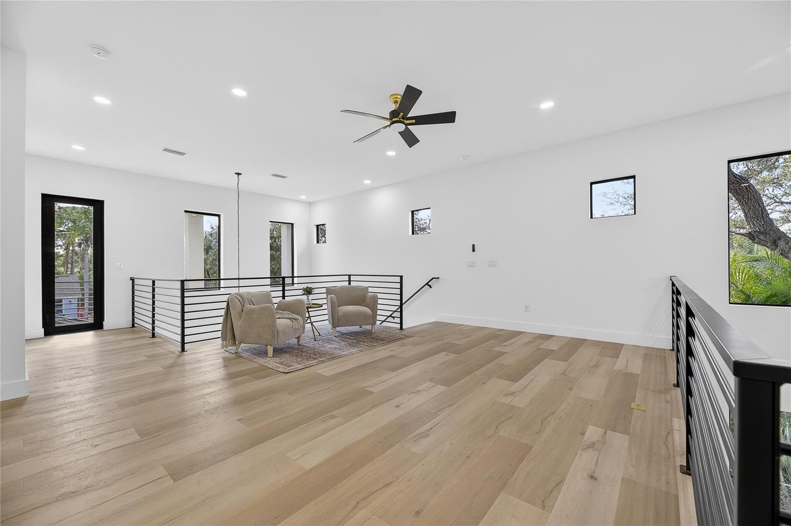 Image 41 of 84 For 2335 Oak Terrace