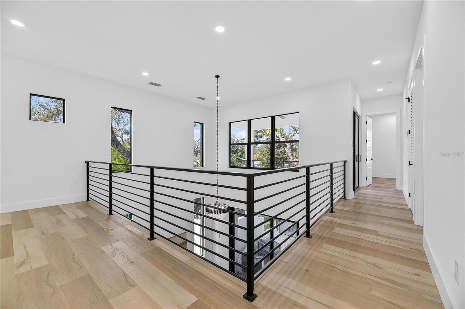 Image 42 of 84 For 2335 Oak Terrace