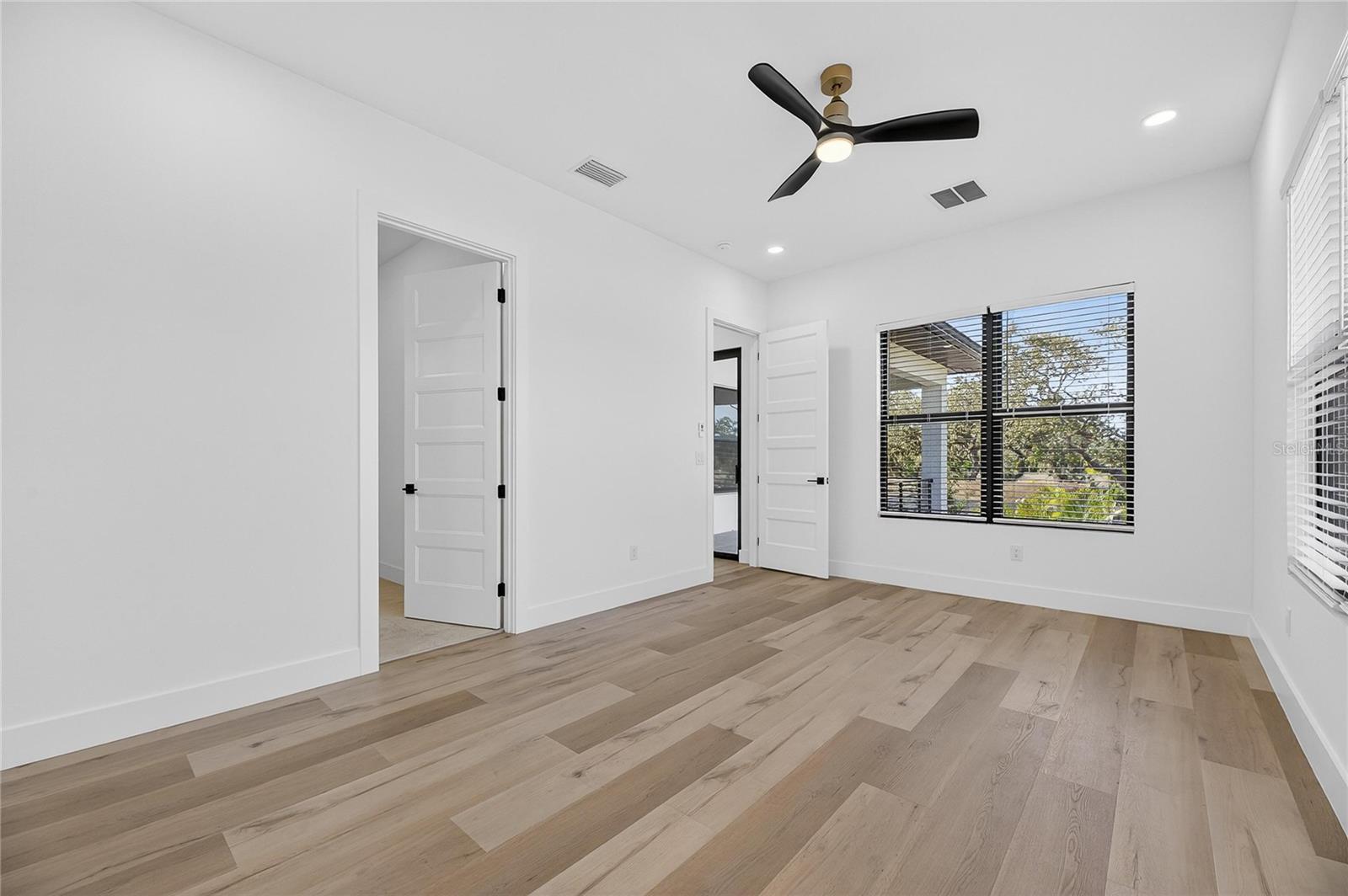 Image 57 of 84 For 2335 Oak Terrace