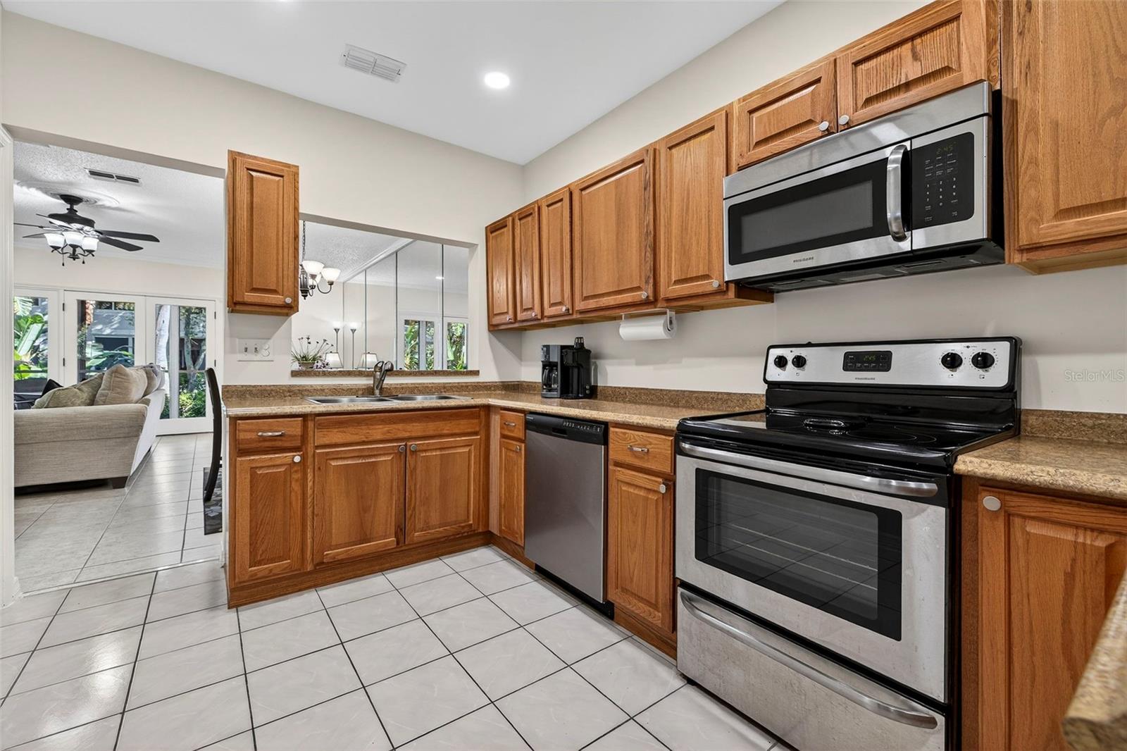 Image 15 of 48 For 903 Pinellas Bayway S 308