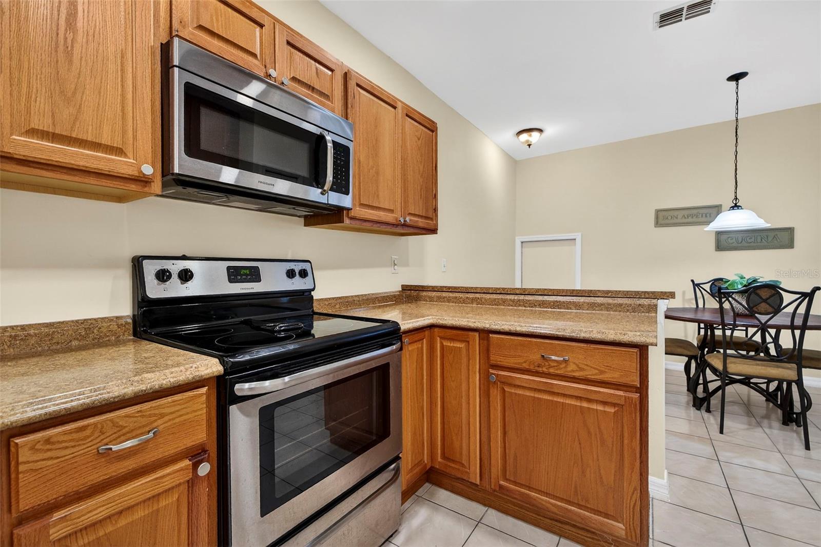 Image 17 of 48 For 903 Pinellas Bayway S 308