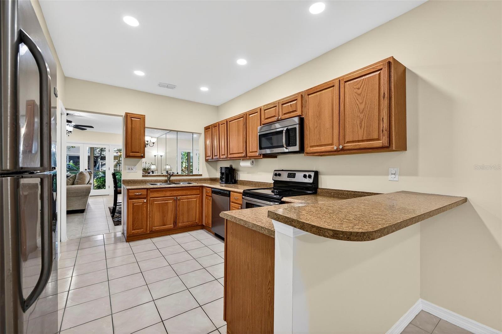 Image 19 of 48 For 903 Pinellas Bayway S 308