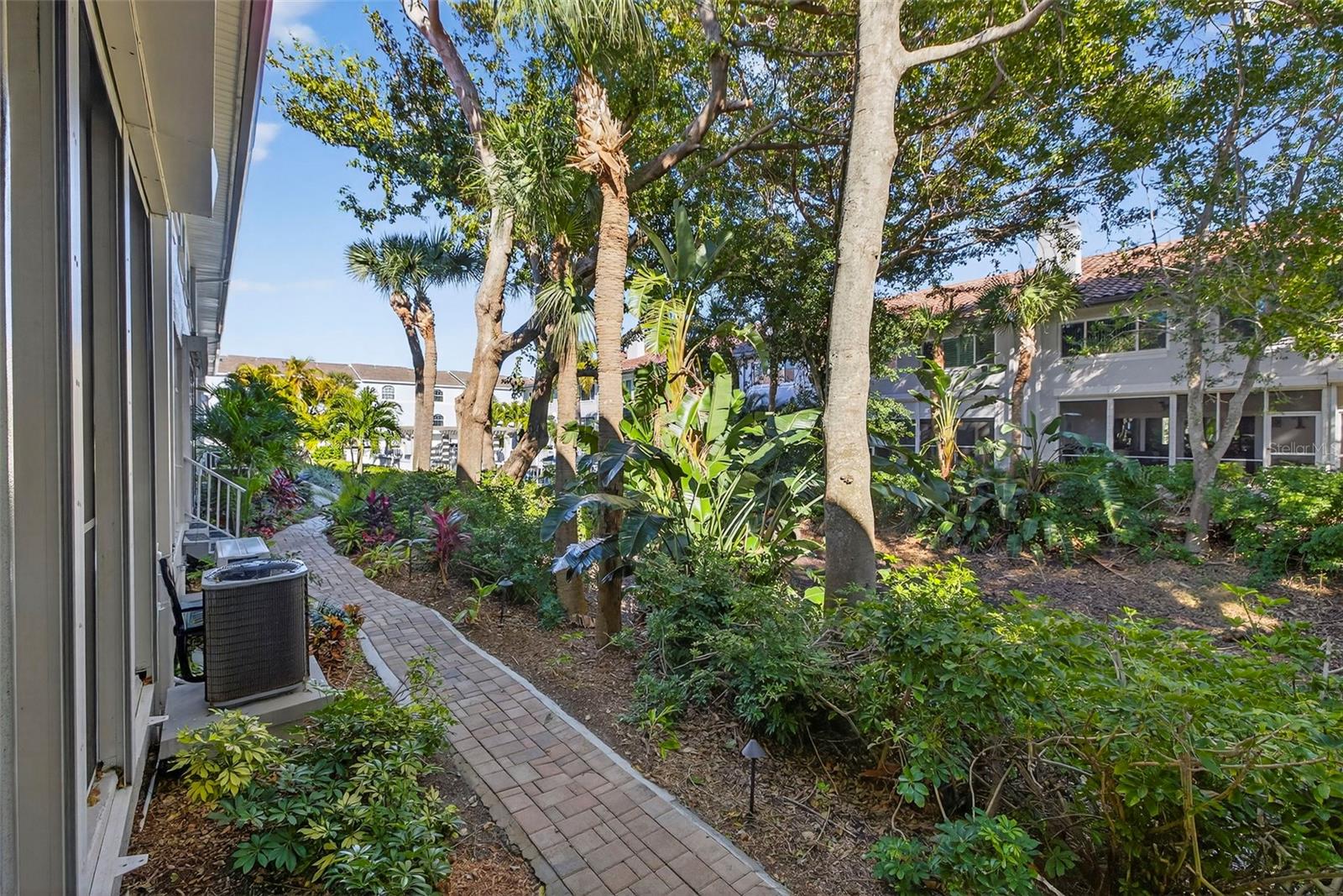 Image 33 of 48 For 903 Pinellas Bayway S 308