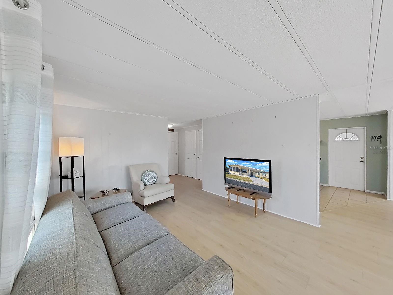 Image 11 of 24 For 12501 Ulmerton Road 119