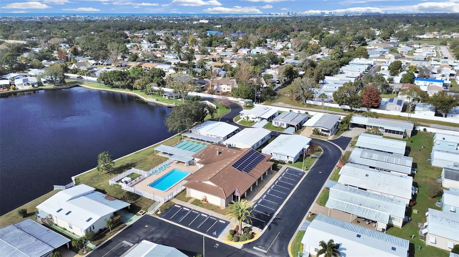 Image 21 of 24 For 12501 Ulmerton Road 119