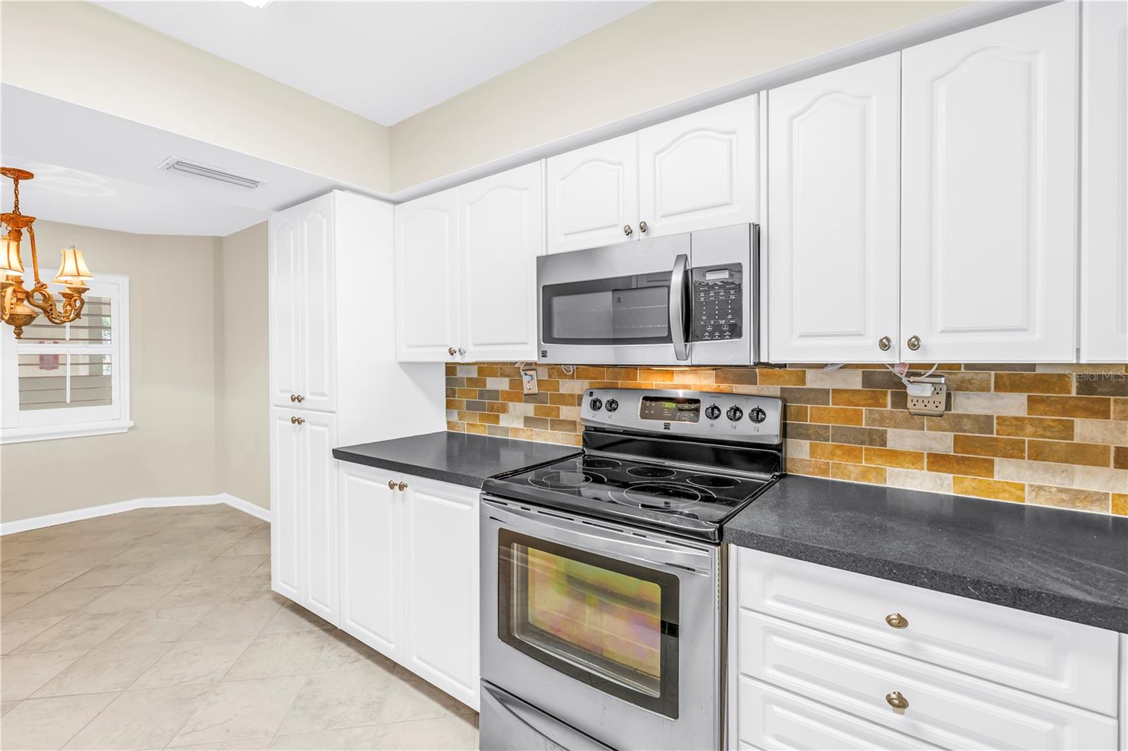 Image 10 of 41 For 6105 Bahia Del Mar Circle 384