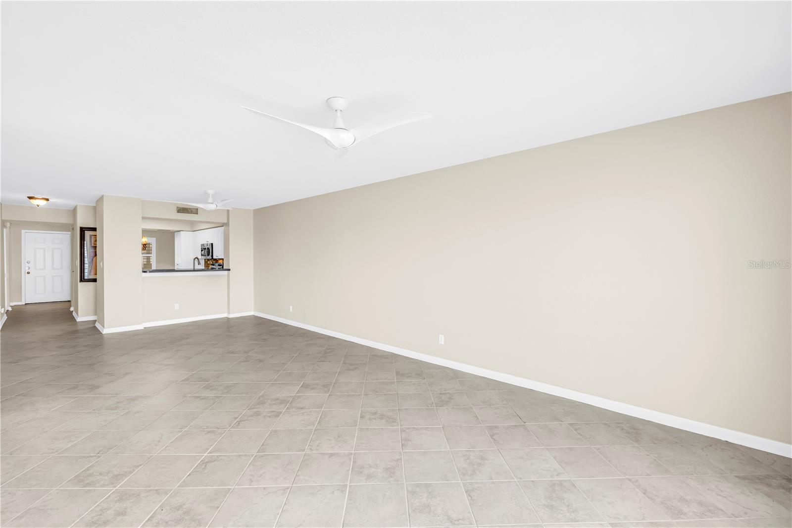 Image 16 of 41 For 6105 Bahia Del Mar Circle 384