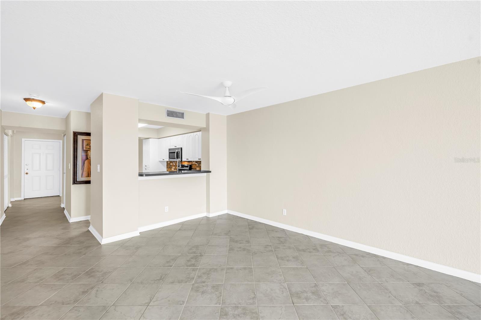 Image 18 of 41 For 6105 Bahia Del Mar Circle 384