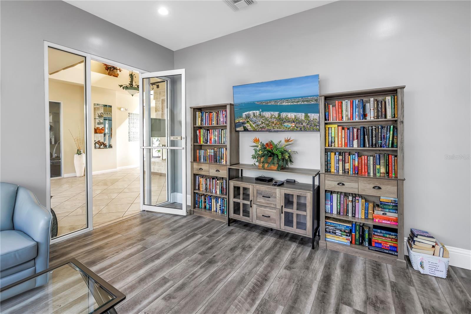 Image 39 of 41 For 6105 Bahia Del Mar Circle 384