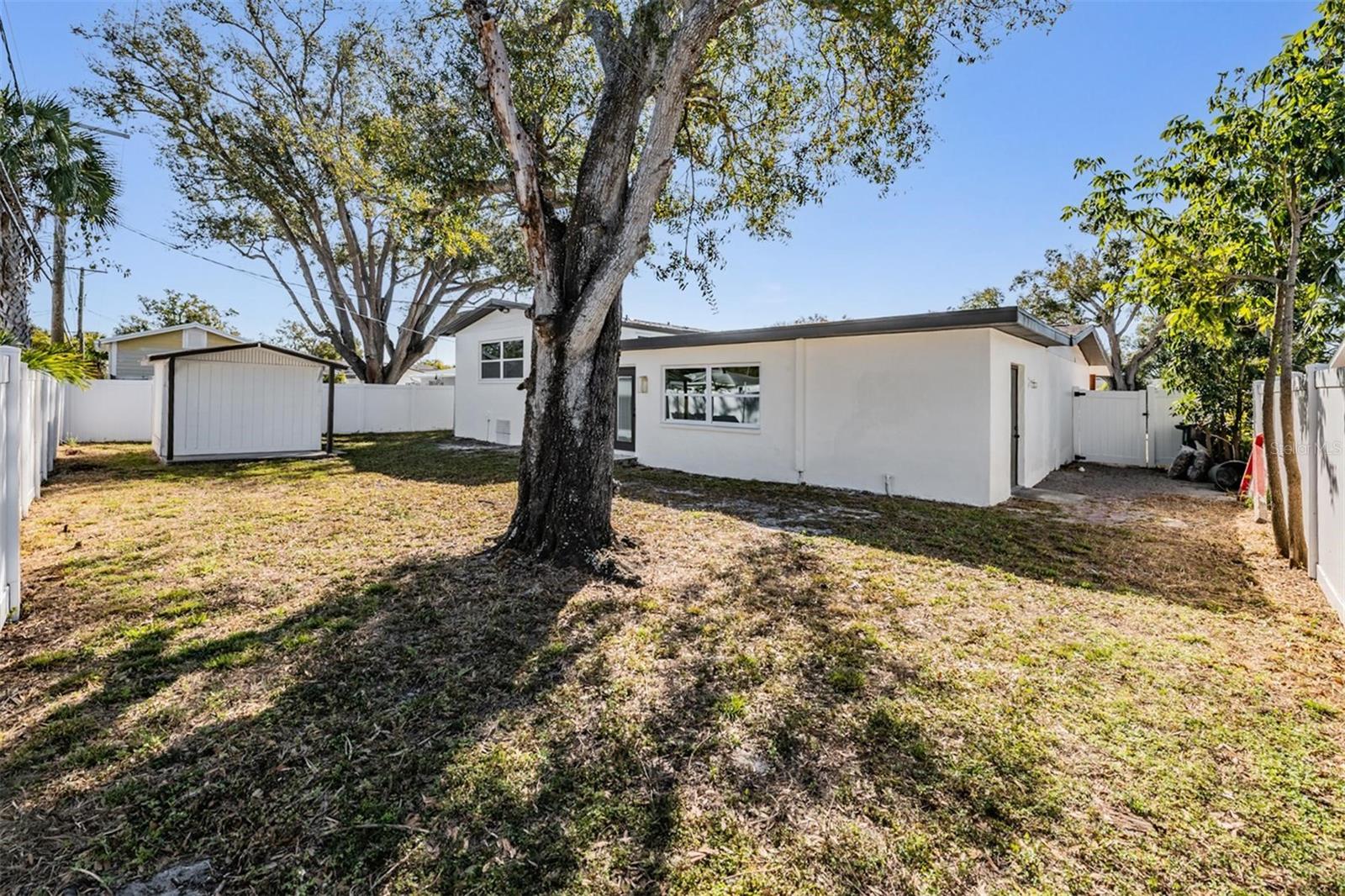 Image 34 of 40 For 4509 Fair Oaks Avenue