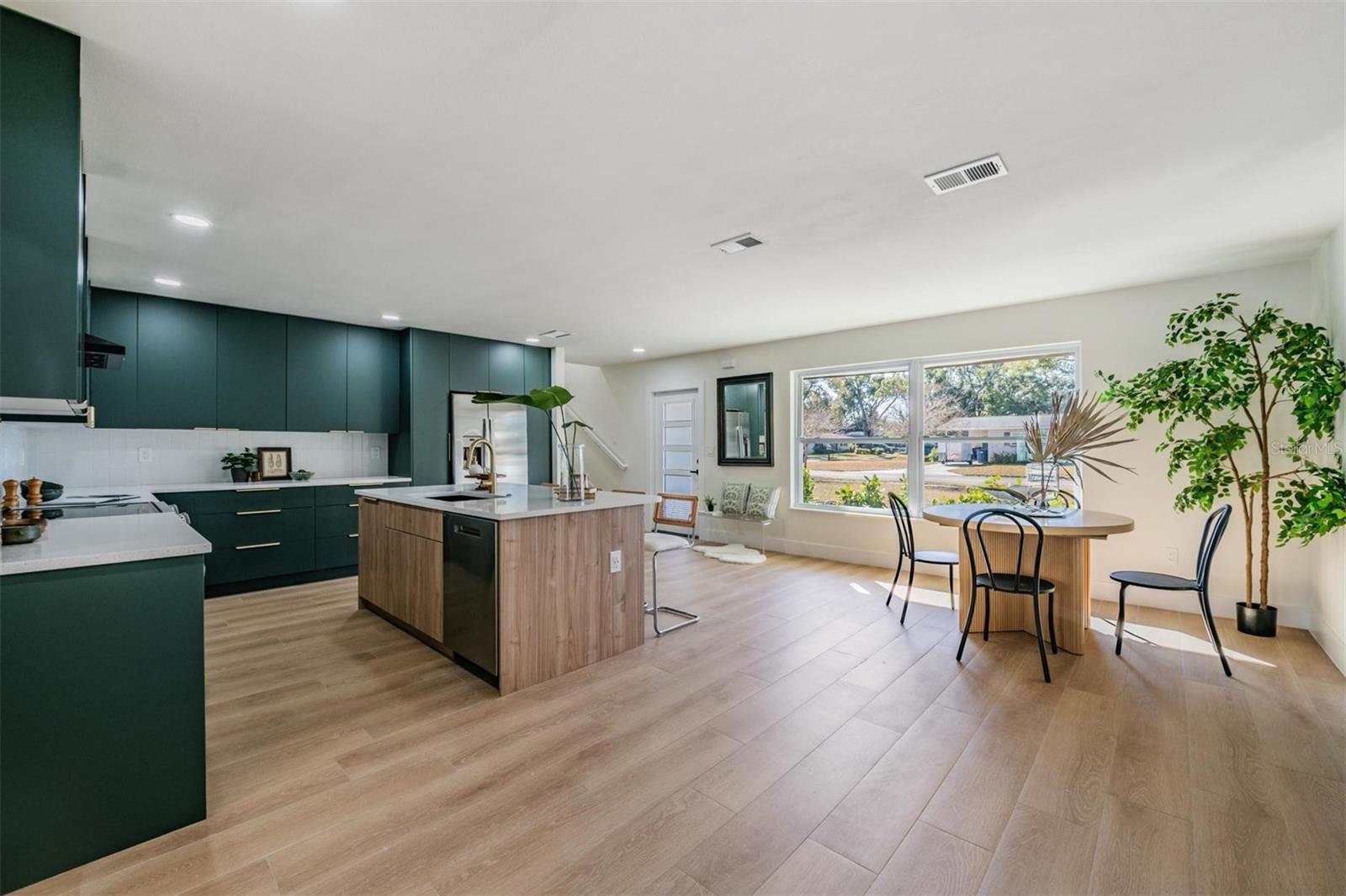 Image 6 of 40 For 4509 Fair Oaks Avenue